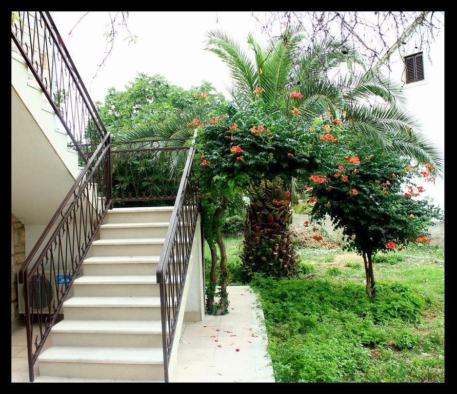 Apartments Boljat Supetar Exterior photo